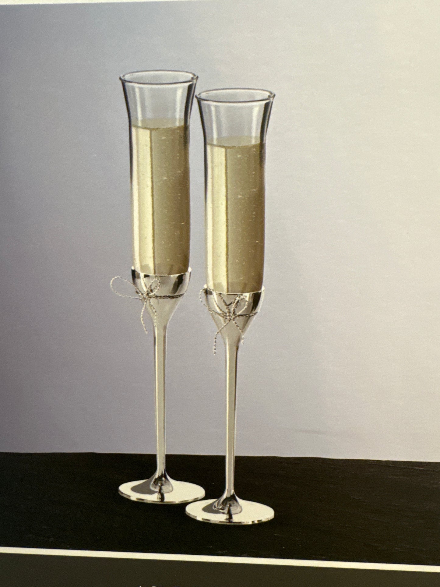Vera Wang Love Knots Flute Champagne Pair
