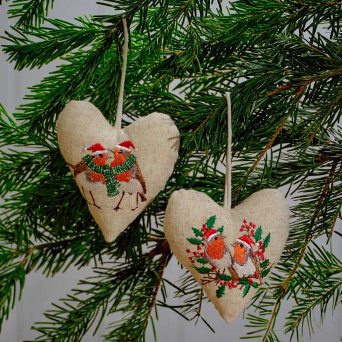 CHRISTMAS ROBIN EMBROIDERED HANGING COTTON AND LINEN HEART 2 ASSTD