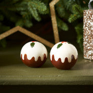CHRISTMAS PUDDING SALT & PEPPER SET CERAMIC