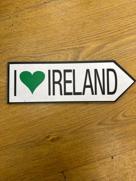 I LOVE WOODEN PLAQUE ROAD SIGN