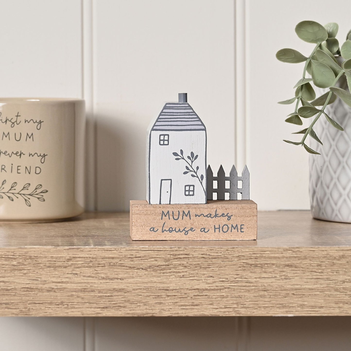 Moments Little Houses Plaque Mum