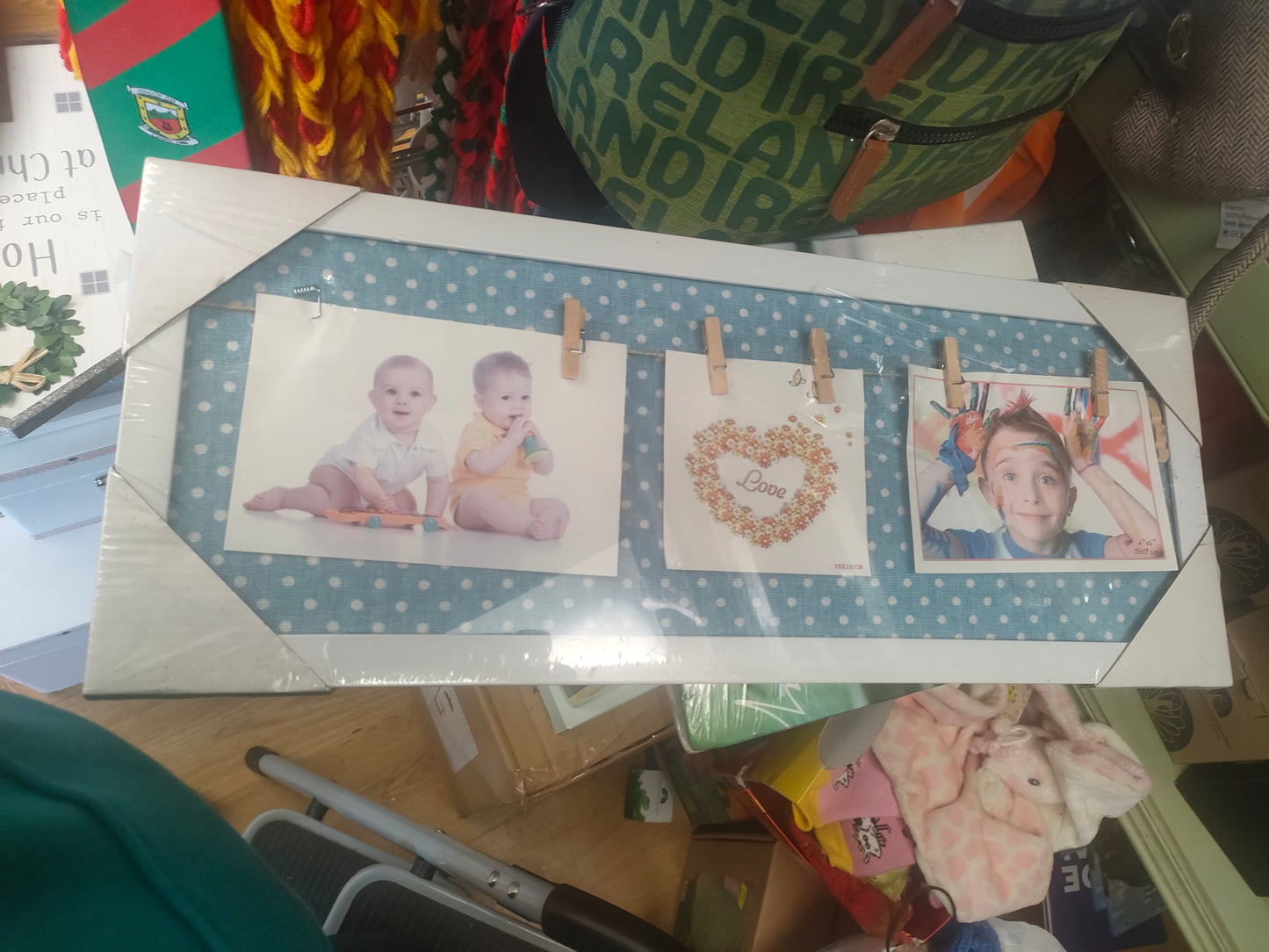 Clothes Line Photo Frame
