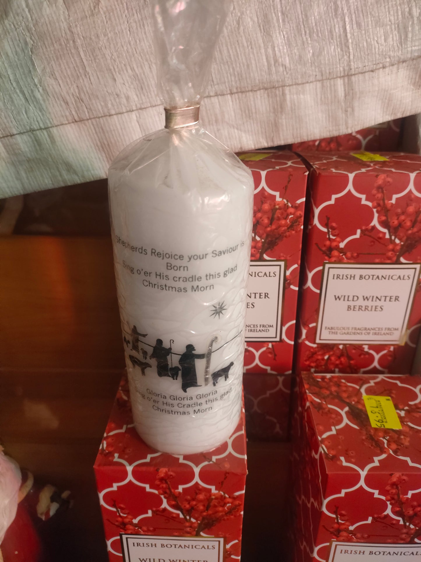 Shepherds Rejoice Your Saviour Candle