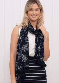 COW PARSLEY TASSEL SCARF NAVY ONE SIZE