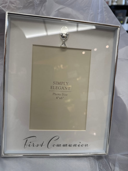 Photo Frame/White Finish/Communion   (C46625)
