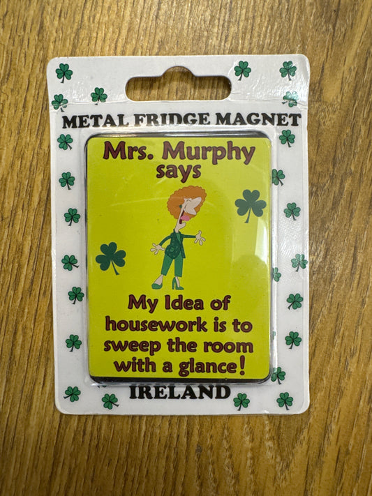 METAL FRIDGE MAGNET - Mrs Murphy
