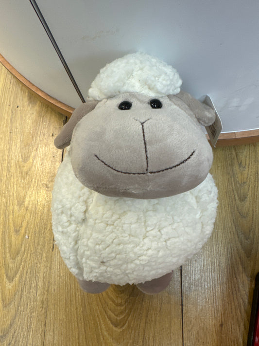 ROUND CREAM SHEEP