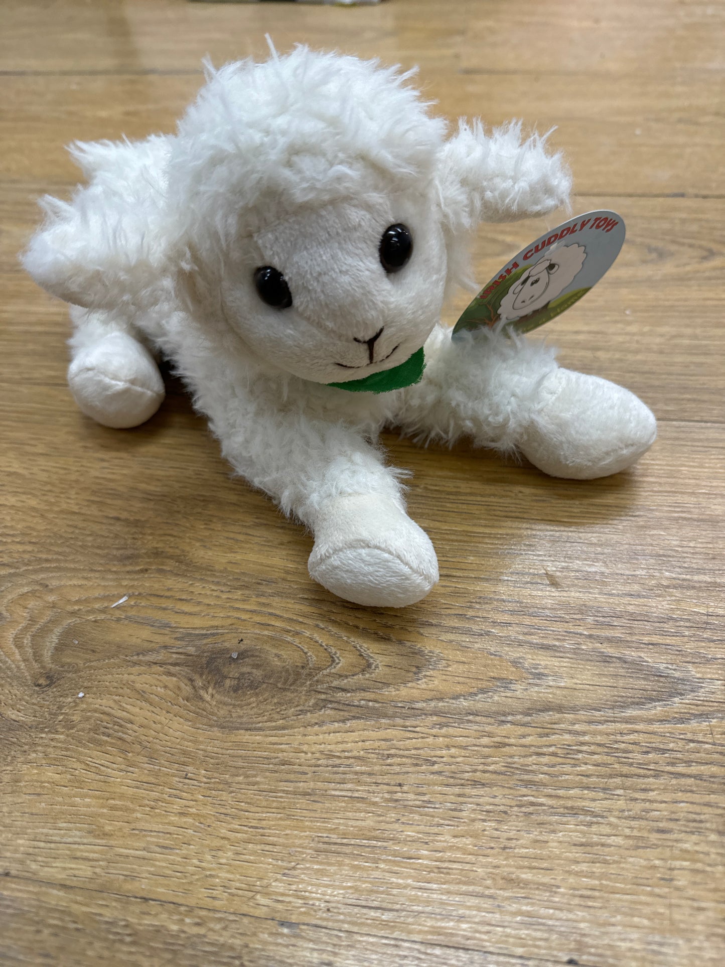 CUDDLY TOY SHEEP SITTING