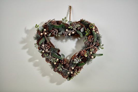 FOLIAGE HEART WREATH