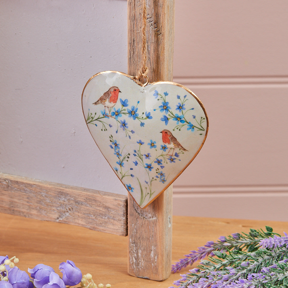 METAL ROBIN HEART HANGER