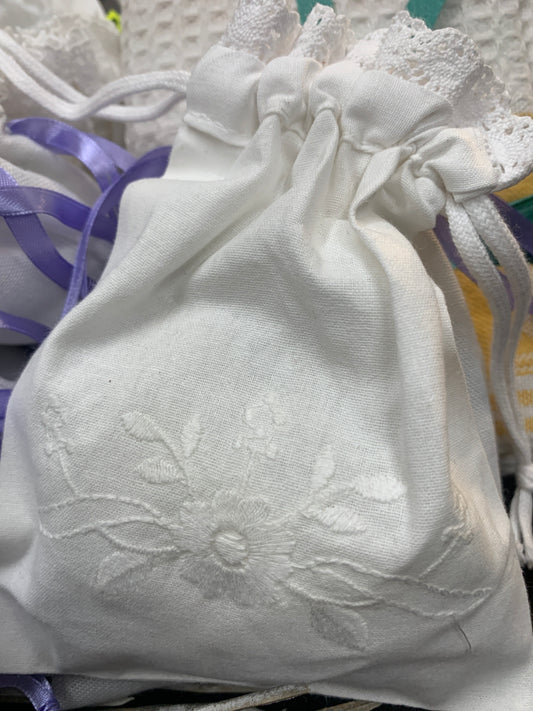 LAVENDER Filled Pouch plain