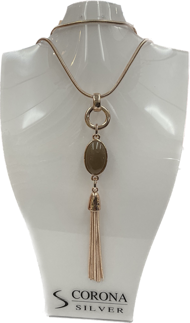 Necklace rose