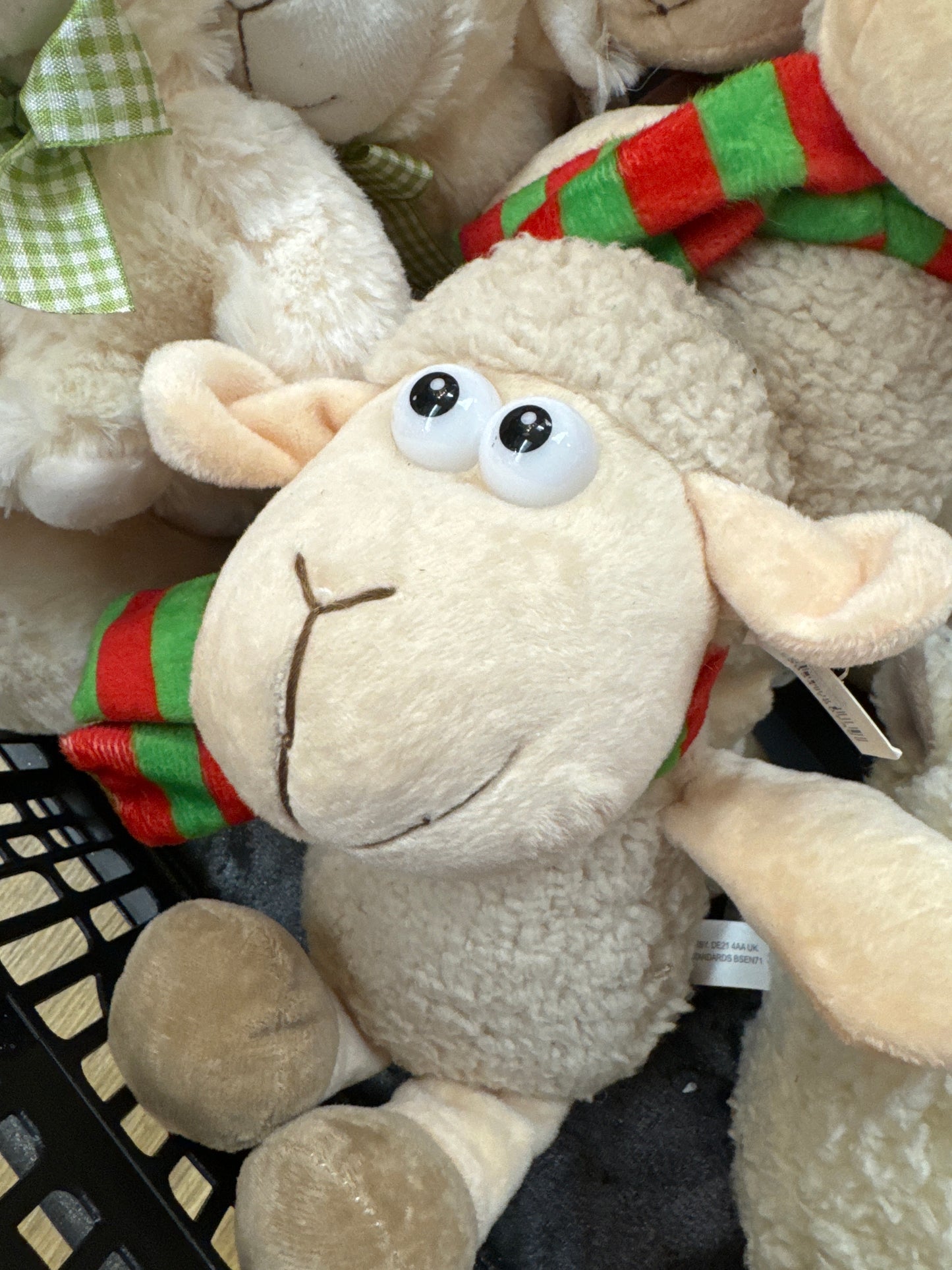 SITTING SHEEP W/SCARF