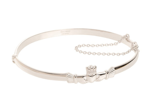 Claddagh Bangle Silver