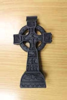IRISH TURF RESIN CELTIC CROSS SMALL