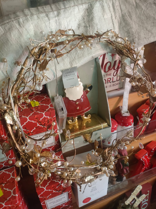 Gisela Graham Gold wreath