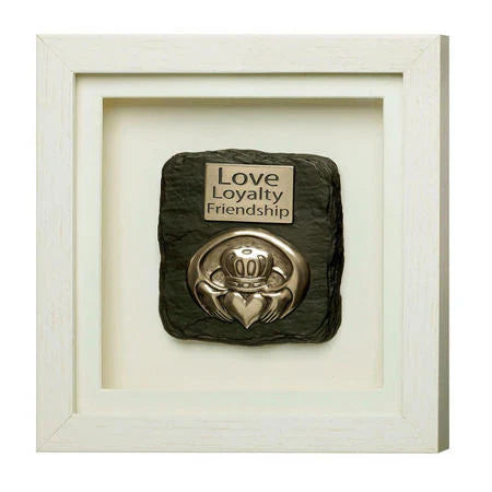 Claddagh Frame NN14