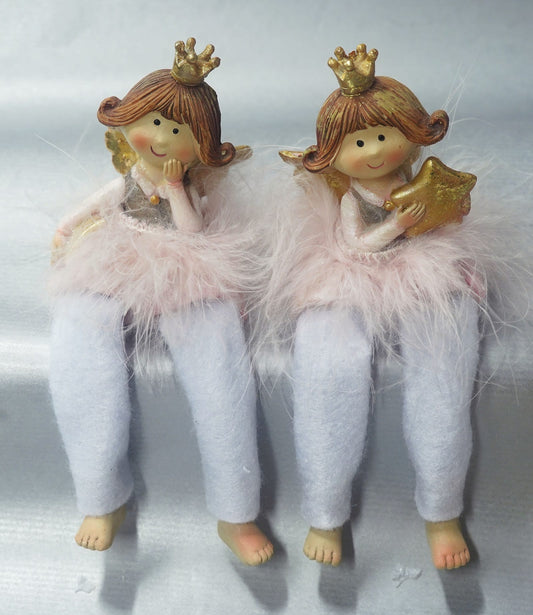 Sitting Angels with pink